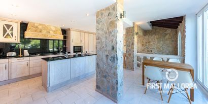 Real Estates picture 8 Ref. R24481