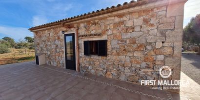 Real Estates picture 1 Ref. R24473