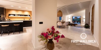 Inmobiliaria picture 5 Ref. Nº. 74944