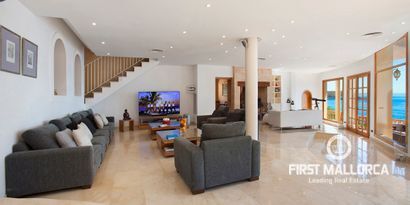 Real Estates picture 3 Ref. R24698