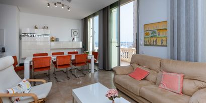 Real Estates picture 12 Ref. 72063