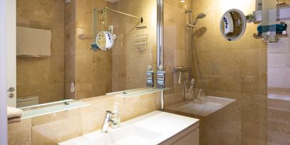 Real Estates picture 18 Ref. 72063