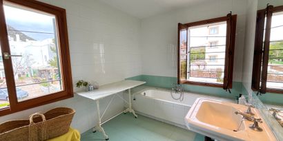 Real Estates picture 7 Ref. R24986