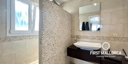 Real Estates picture 15 Ref. 74804