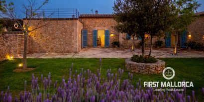 Inmobiliaria picture 0 Ref. Nº. R24928