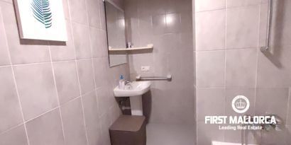 Real Estates picture 8 Ref. R24254