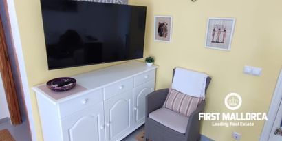 Real Estates picture 2 Ref. R24254