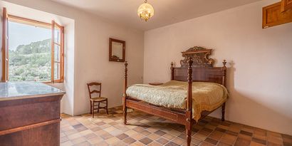 Real Estates picture 8 Ref. 79127