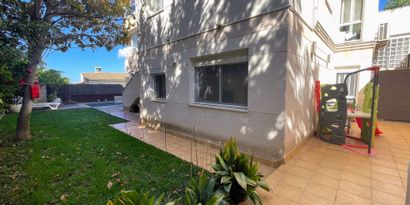 Real Estates picture 3 Ref. 79302