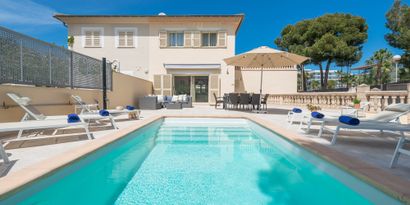 Real Estates picture 0 Ref. R25326