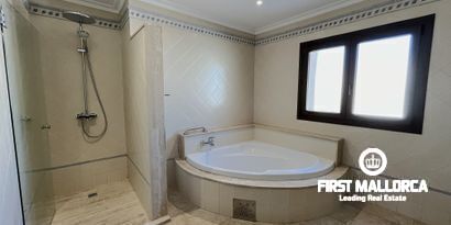 Real Estates picture 19 Ref. R25457