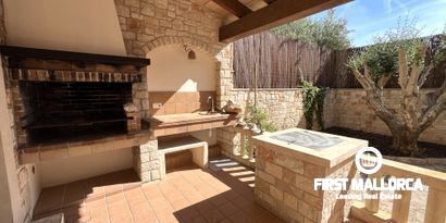 Real Estates picture 3 Ref. R25457