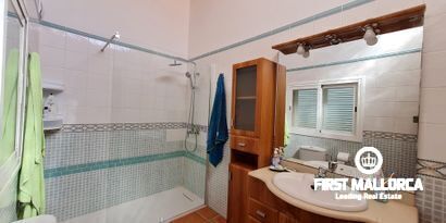 Real Estates picture 21 Ref. R20494