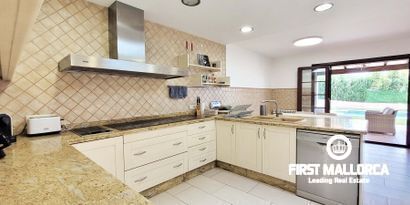 Real Estates picture 7 Ref. Nr. R25475