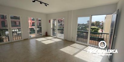 Real Estates picture 3 Ref. R25468