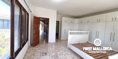 Real Estates picture 11 Ref. R25620