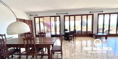 Real Estates picture 8 Ref. R25620