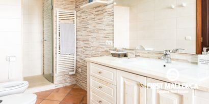 Real Estates picture 20 Ref. 79715