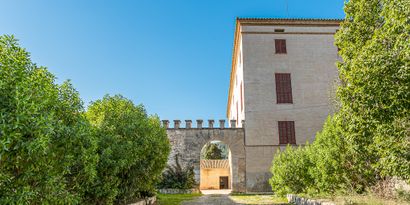 Real Estates picture 3 Ref. 79286