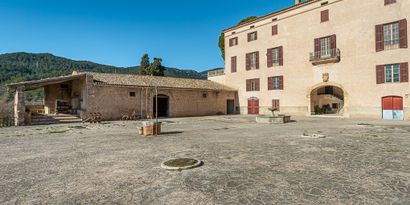 Real Estates picture 6 Ref. 79286