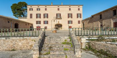 Real Estates picture 5 Ref. 79286