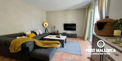 Real Estates picture 5 Ref. 77787