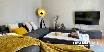 Real Estates picture 3 Ref. 77787