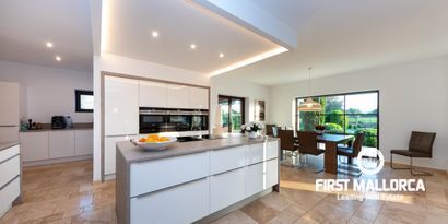 Real Estates picture 18 Ref. R26579