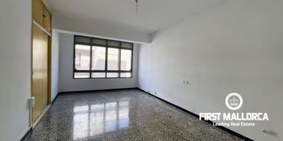 Real Estates picture 5 Ref. 80807