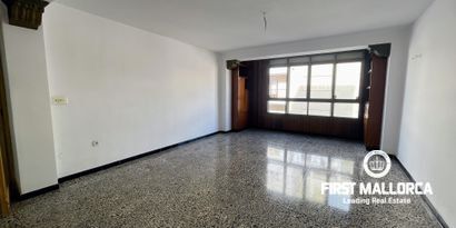 Real Estates picture 4 Ref. 80807