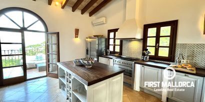 Inmobiliaria picture 9 Ref. Nº. R26750