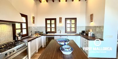 Inmobiliaria picture 10 Ref. Nº. R26750