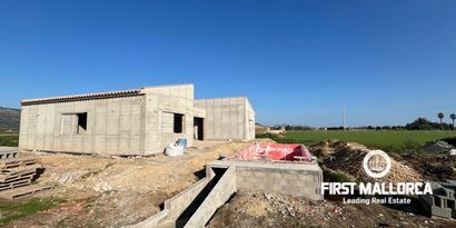 Real Estates picture 3 Ref. 80920