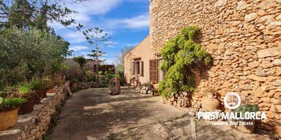 Real Estates picture 9 Ref. 81038