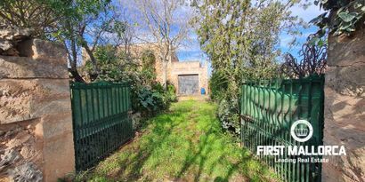 Real Estates picture 8 Ref. 81038