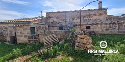 Real Estates picture 11 Ref. 81038