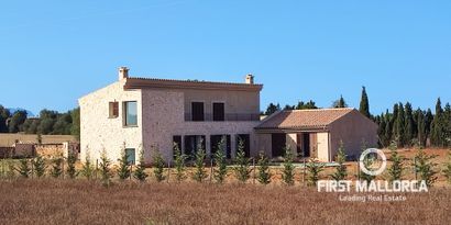 Real Estates picture 0 Ref. Nr. R24649