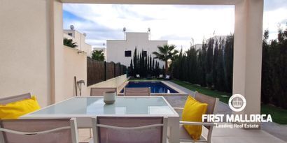 Real Estates picture 0 Ref. Nr. R27211