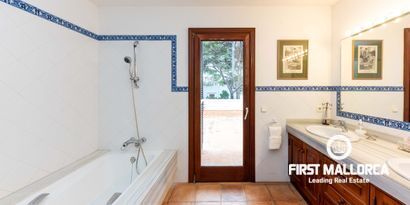 Real Estates picture 38 Ref. 81250