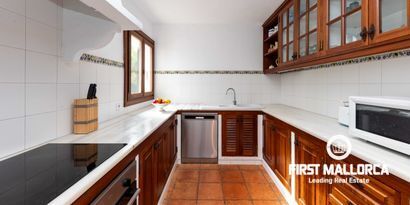 Real Estates picture 23 Ref. 81250