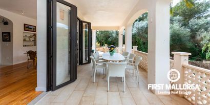 Real Estates picture 8 Ref. 81210