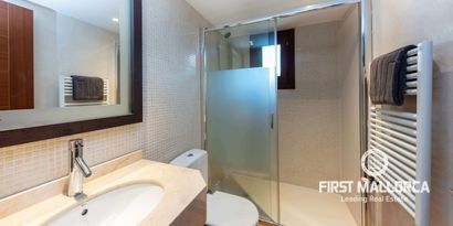 Real Estates picture 25 Ref. 81219