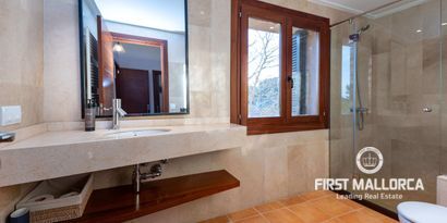 Real Estates picture 26 Ref. 81219