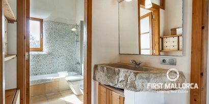 Real Estates picture 9 Ref. 81433