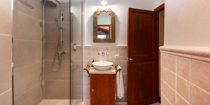Inmobiliaria picture 15 Ref. Nº. 81119
