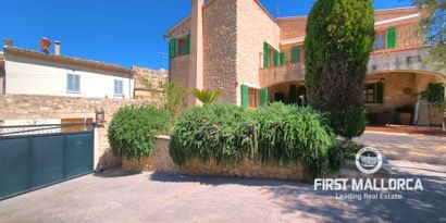 Inmobiliaria picture 0 Ref. Nº. 81330