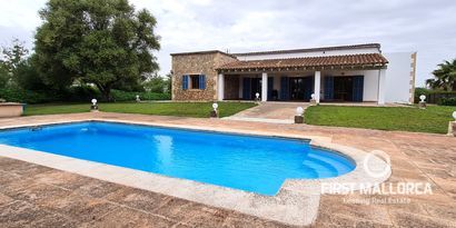 Real Estates picture 0 Ref. Nr. R27570