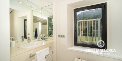 Real Estates picture 23 Ref. R24690