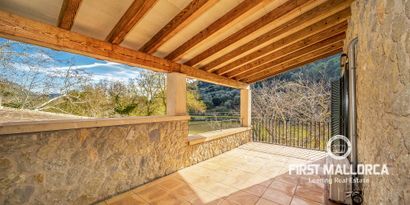 Real Estates picture 12 Ref. R24690