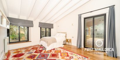 Real Estates picture 21 Ref. R24690